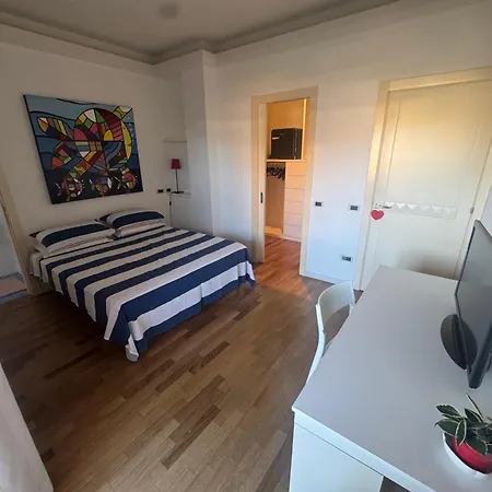 Interno 7 3* Porto San Giorgio